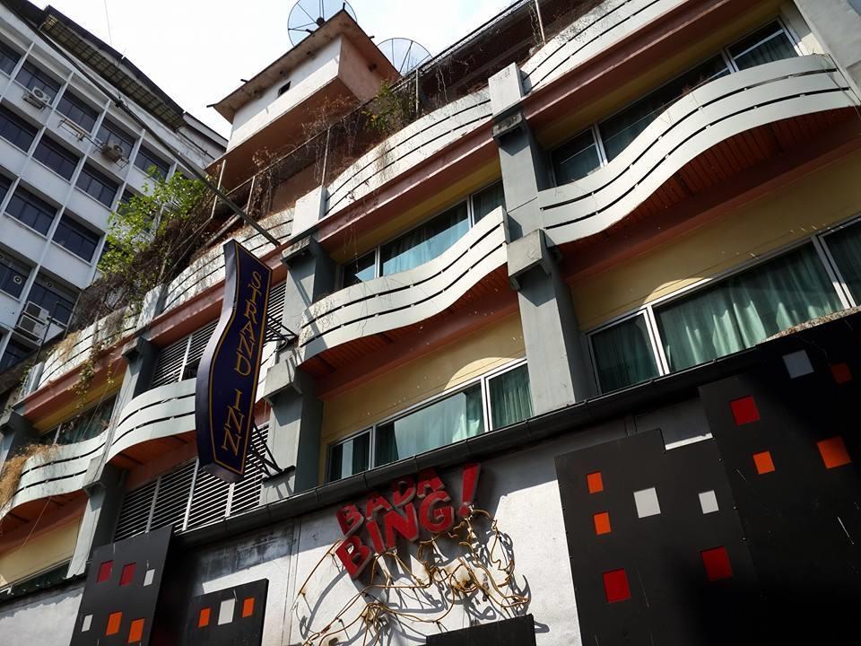 Strand Inn Hotel Bangkok Bagian luar foto